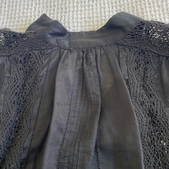 Frame Cali lace Blouse.  Bohemian lace/tucking detail. V neck relaxed fit Sze S - Picture 5 of 6